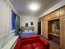 Elizabeth Tower (D9), Apartment #574254161